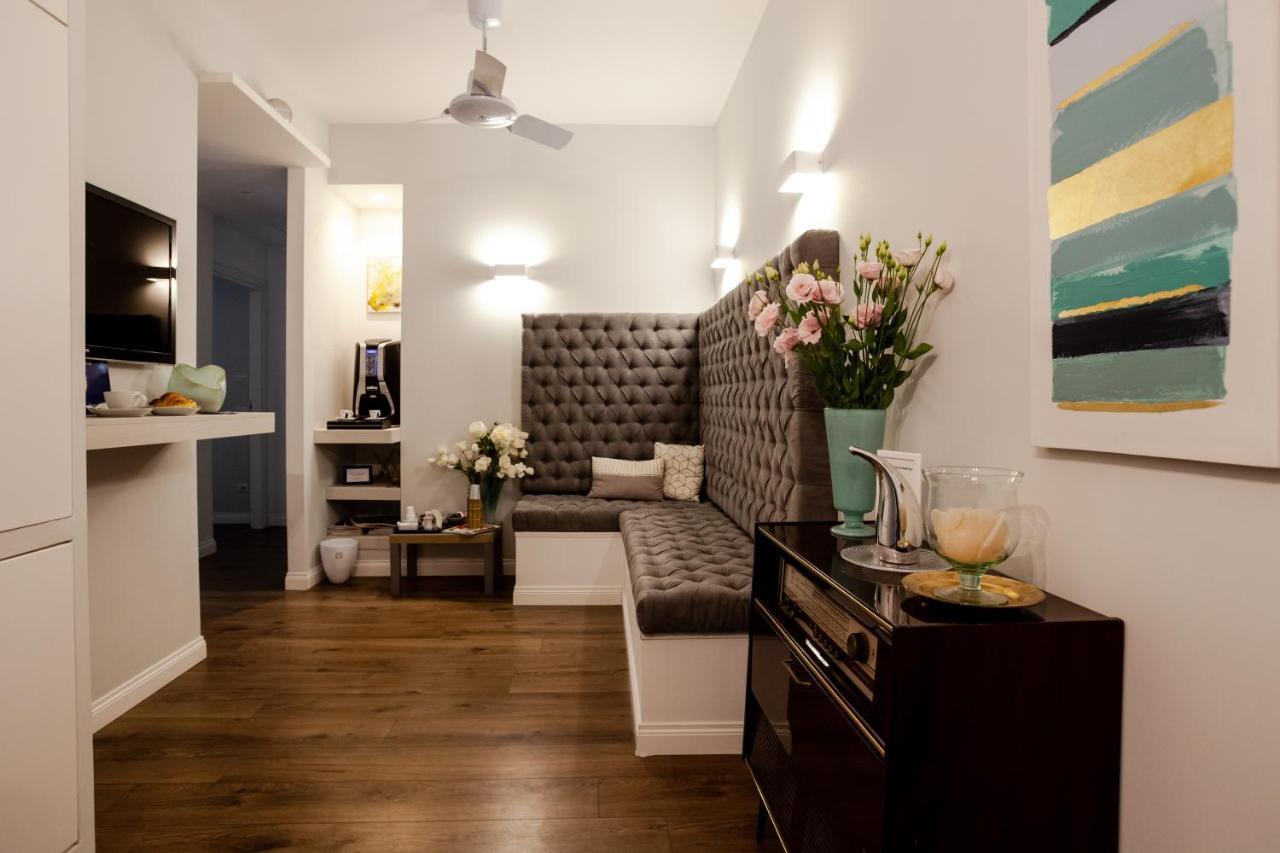 Eighty Four Luxury Rooms Rome Exterior photo